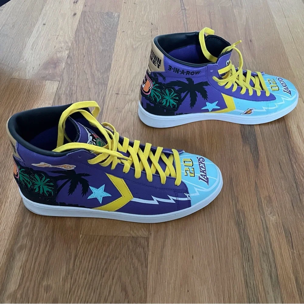 (Chinatown)Market Converse men’s size 11.5 “Lakers 3-peat” EUC w/ box - Picture 2 of 8